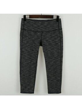 Athleta Energy Chaturanga Women's Small Black Gray Tight Fit Capri Leggings